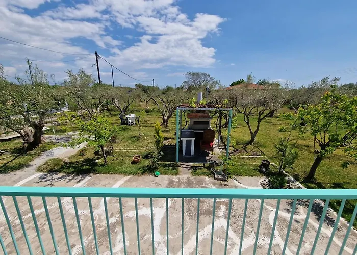 Dream In Chalkidiki 2 Bedroom With Garden Vakantiehuis Nea Triglia