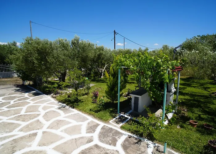 Dream In Chalkidiki 2 Bedroom With Garden Vakantiehuis