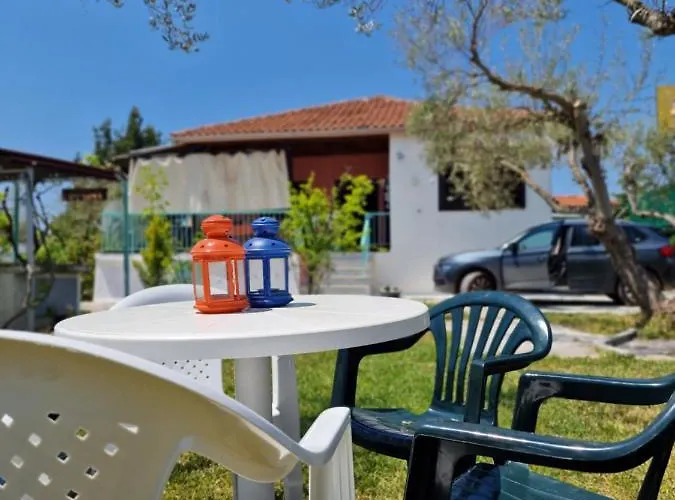 Dream In Chalkidiki 2 Bedroom With Garden Casa de Férias *