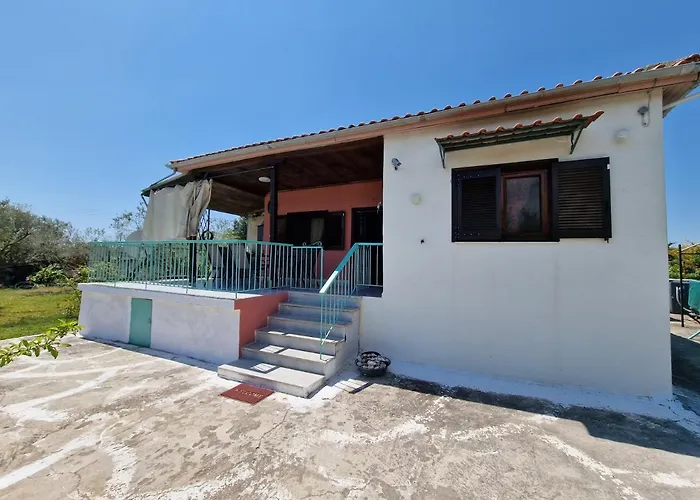 Dream In Chalkidiki 2 Bedroom With Garden Casa de Férias *